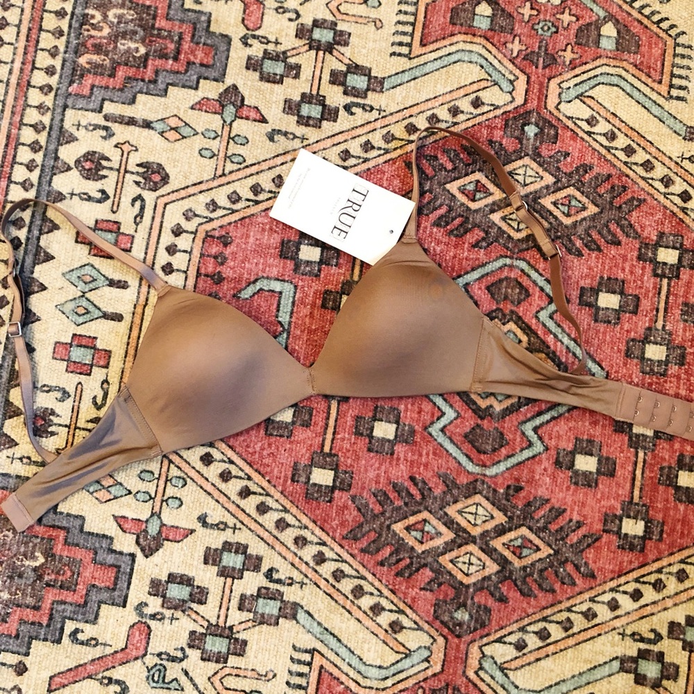 True&Co - Convertible Wireless Bra NWT